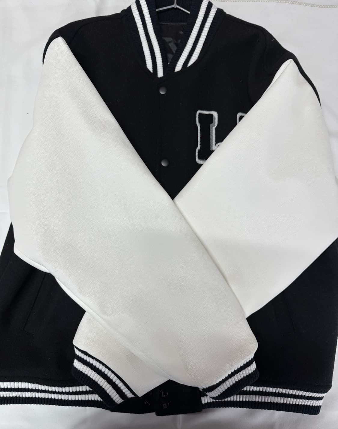 창모자켓 LIBILLY 바시티 자켓 블랙 상품이미지4