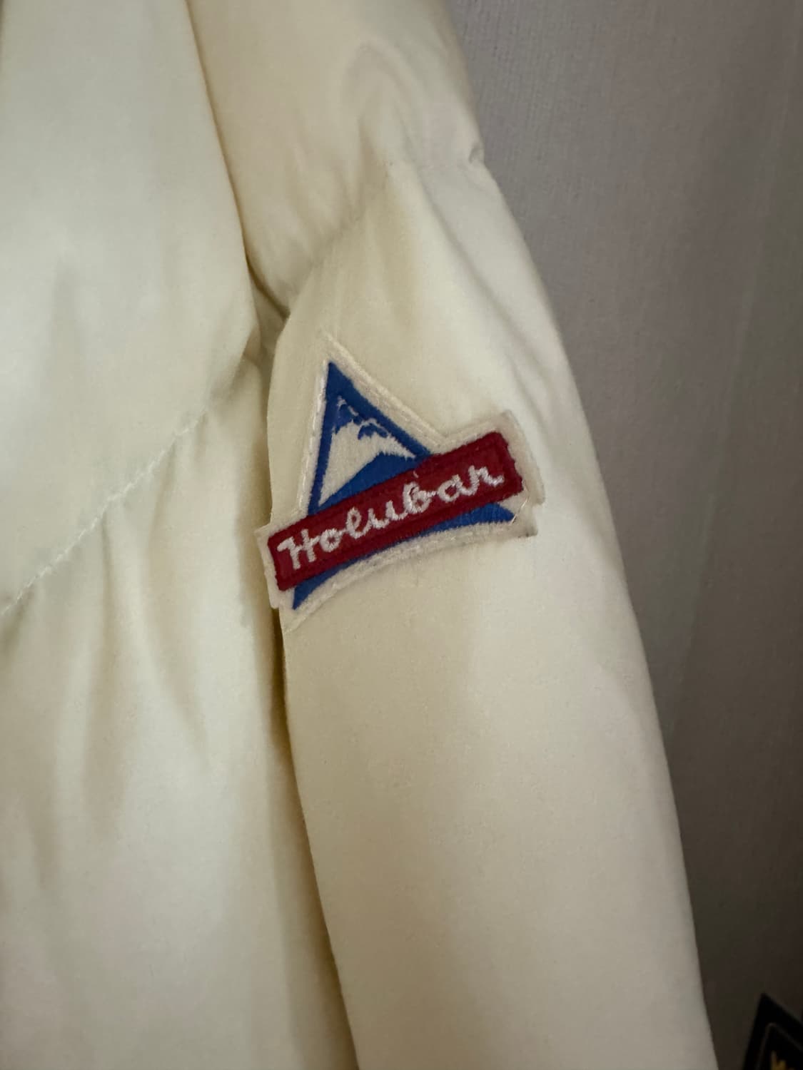 홀루바 x PIONEER 패딩 판매합니다.  상품이미지3