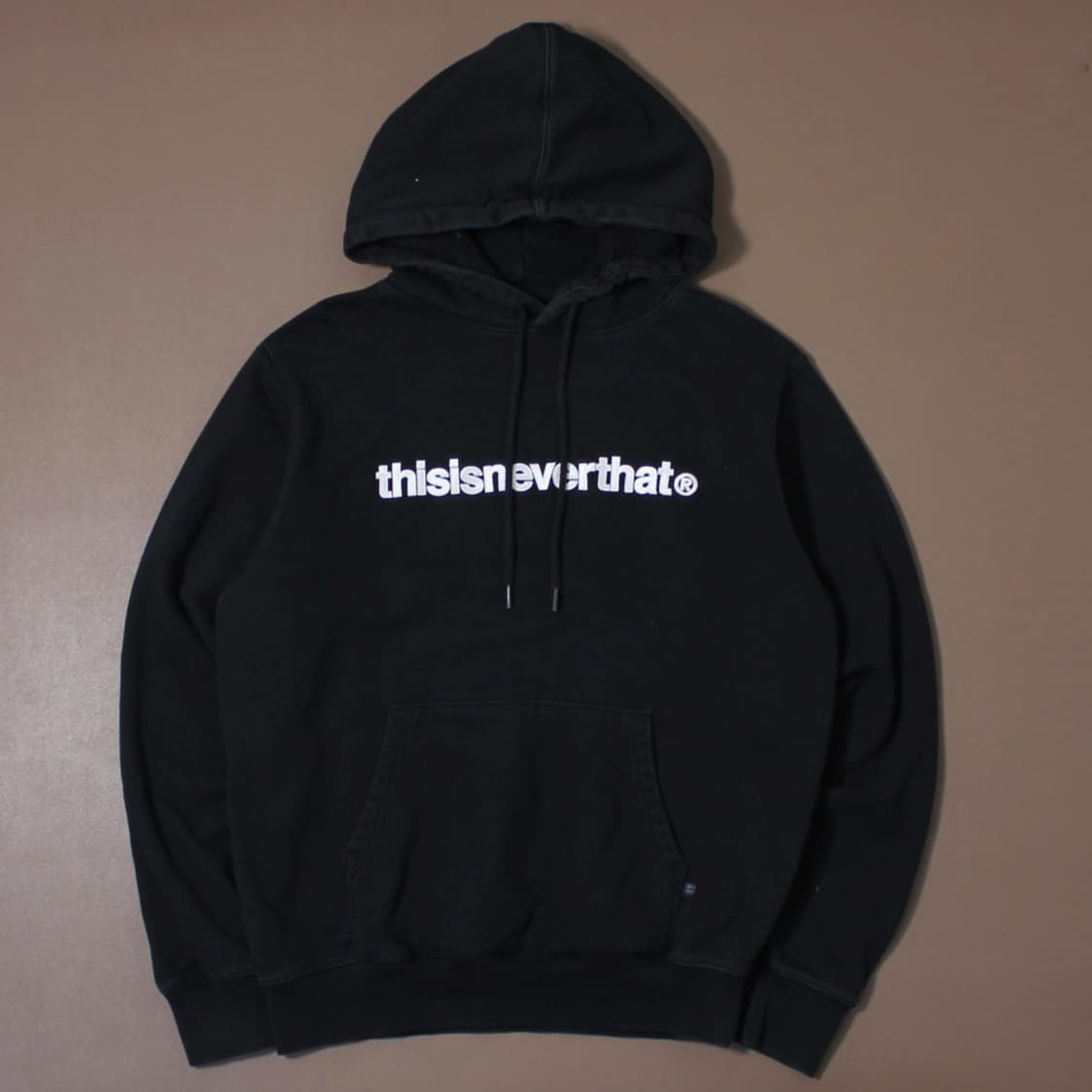 디네뎃 블랙 후드티 상품이미지1