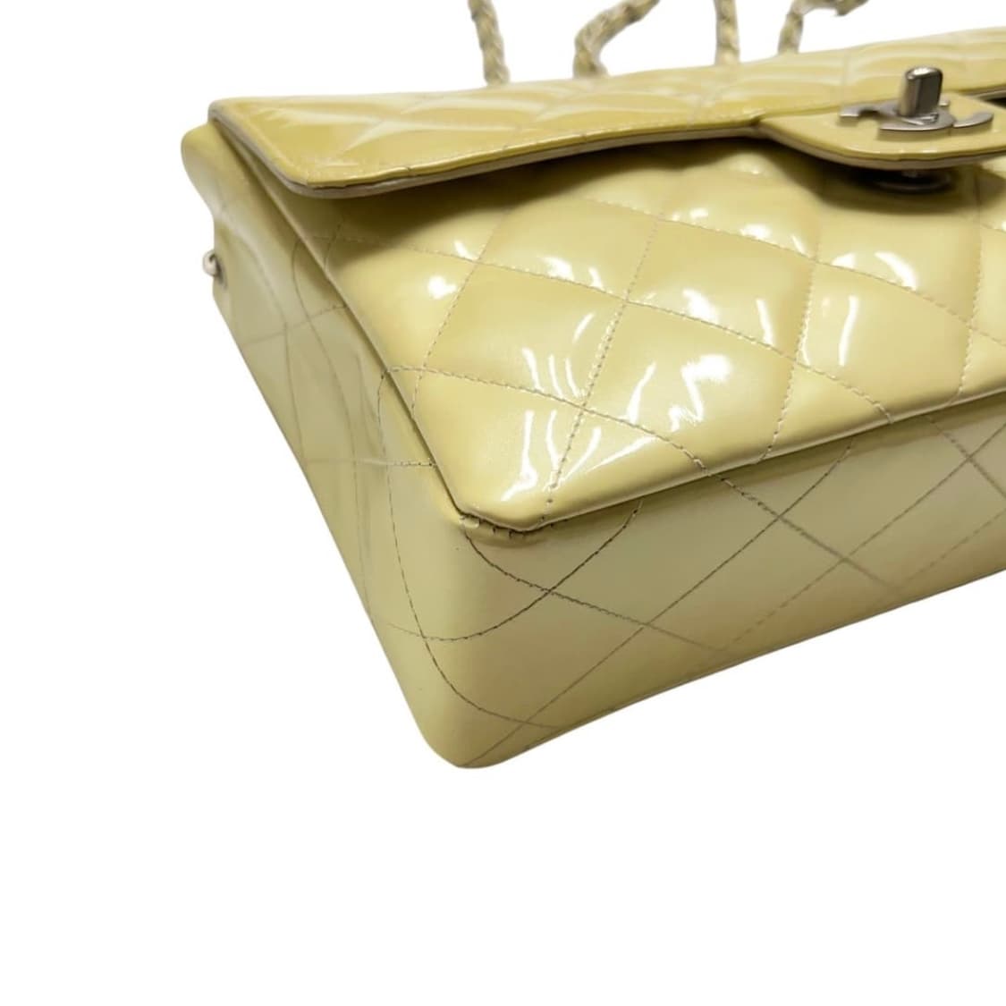 샤넬 클래식 플랩백 페이턴트 옐로우 상품이미지3
