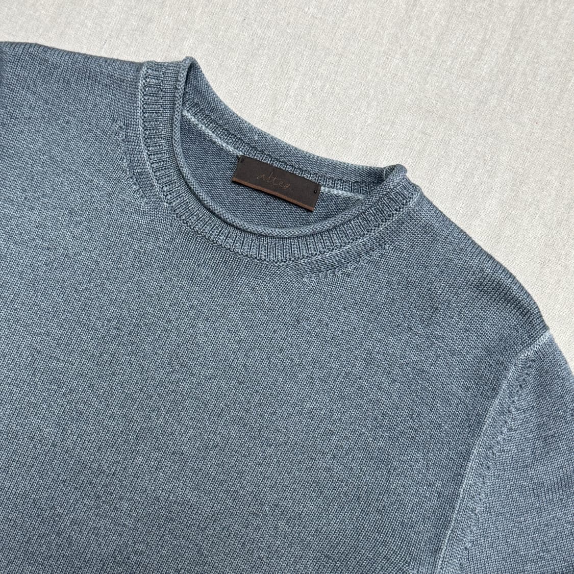 알테아 이테리 피그먼트 커팅 니트 100 상품이미지2