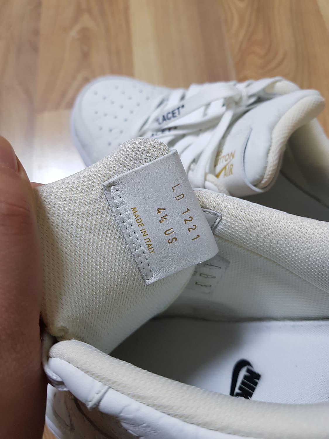 루이비통 X 나이키 에어포스 로우 버질아블로 화이트 상품이미지8