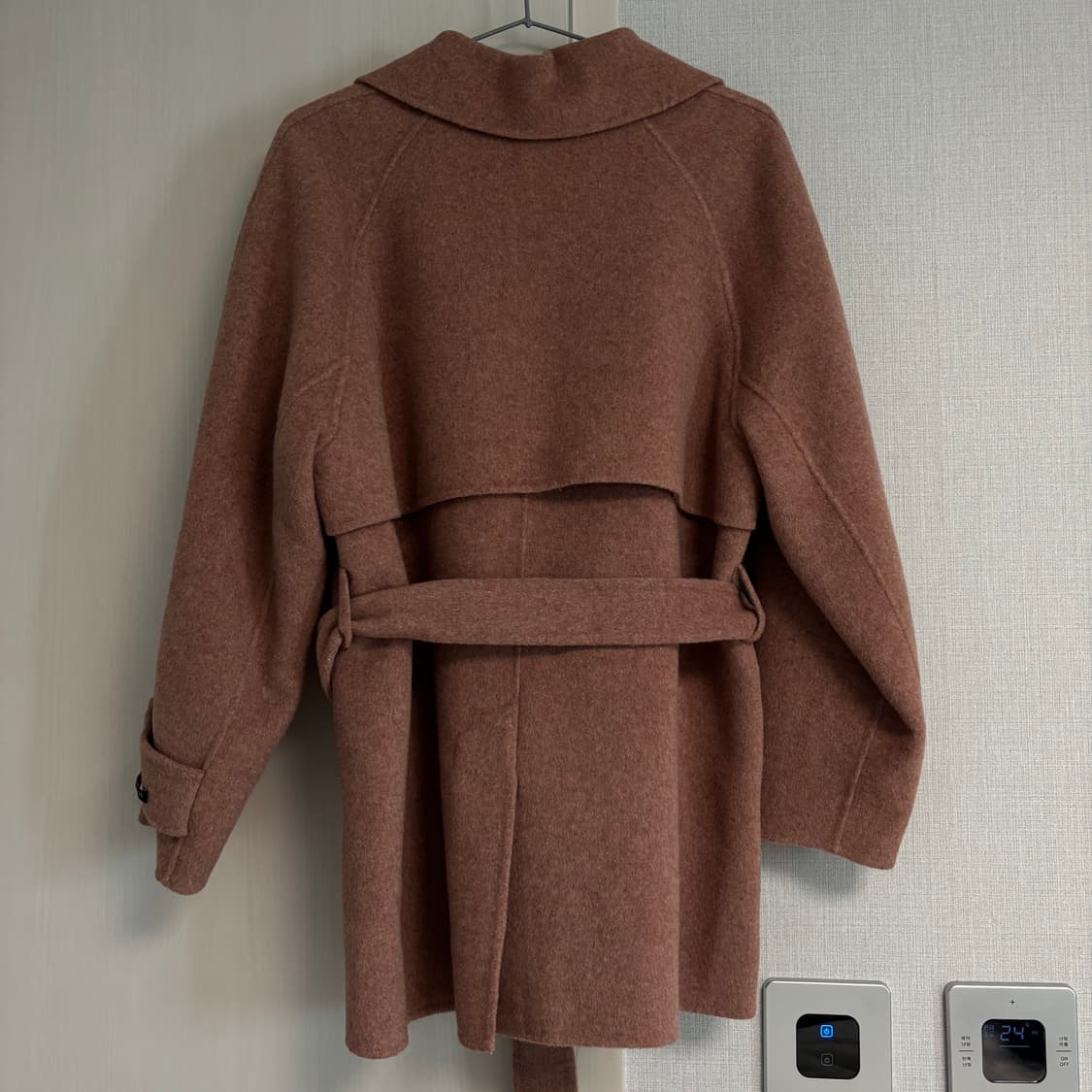 클리지 clizy 핸드메이드 벨티드 하프코트 상품이미지4