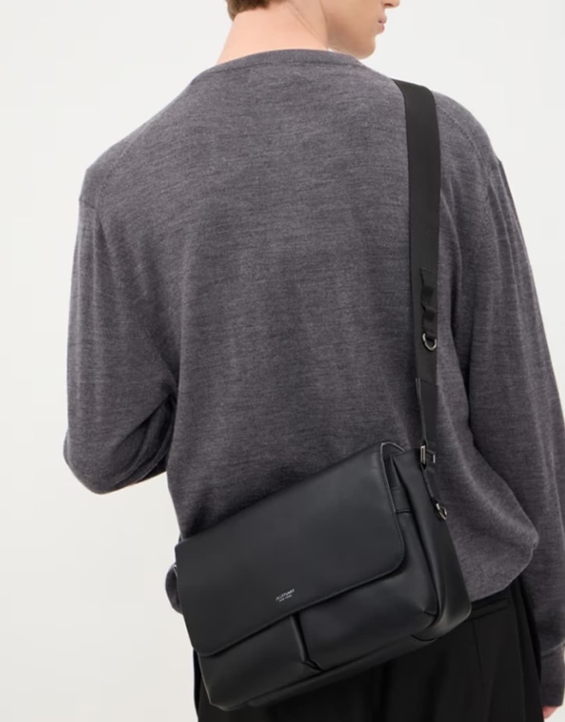 질스튜어트 맨 로건 블랙 레더 플랩형 크로스 숄더 백 가방 상품이미지1