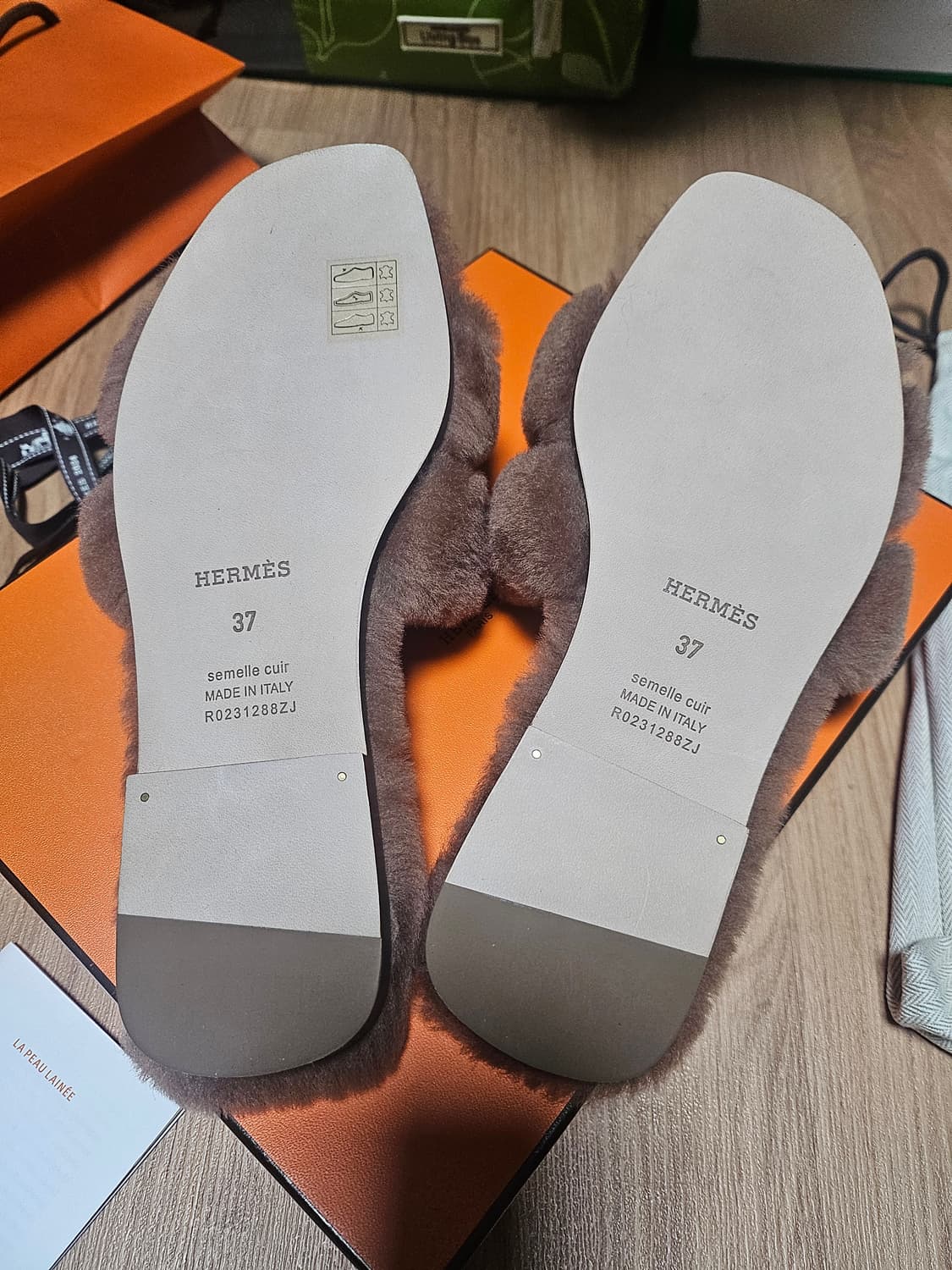 에르메스 오란 퍼 샌들 네츄럴  37 사이즈 H231288Z A4365 상품이미지8
