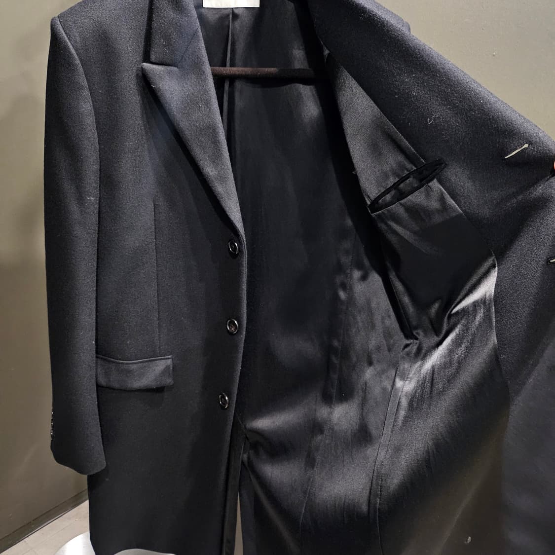 생로랑 울 & 캐시미어 혼방 체스터 필드 싱글 코트 상품이미지4