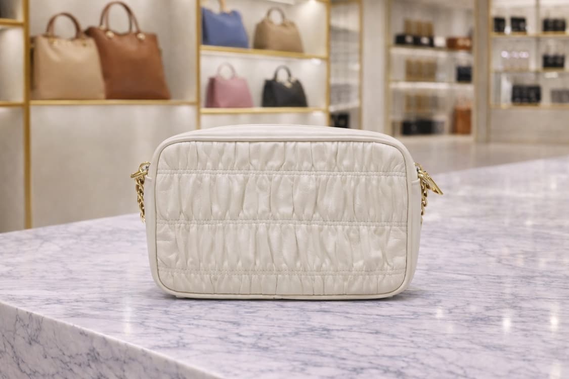 [S급] 프라다 고프레 금장 체인 크로스백 판매합니다!!! 상품이미지2