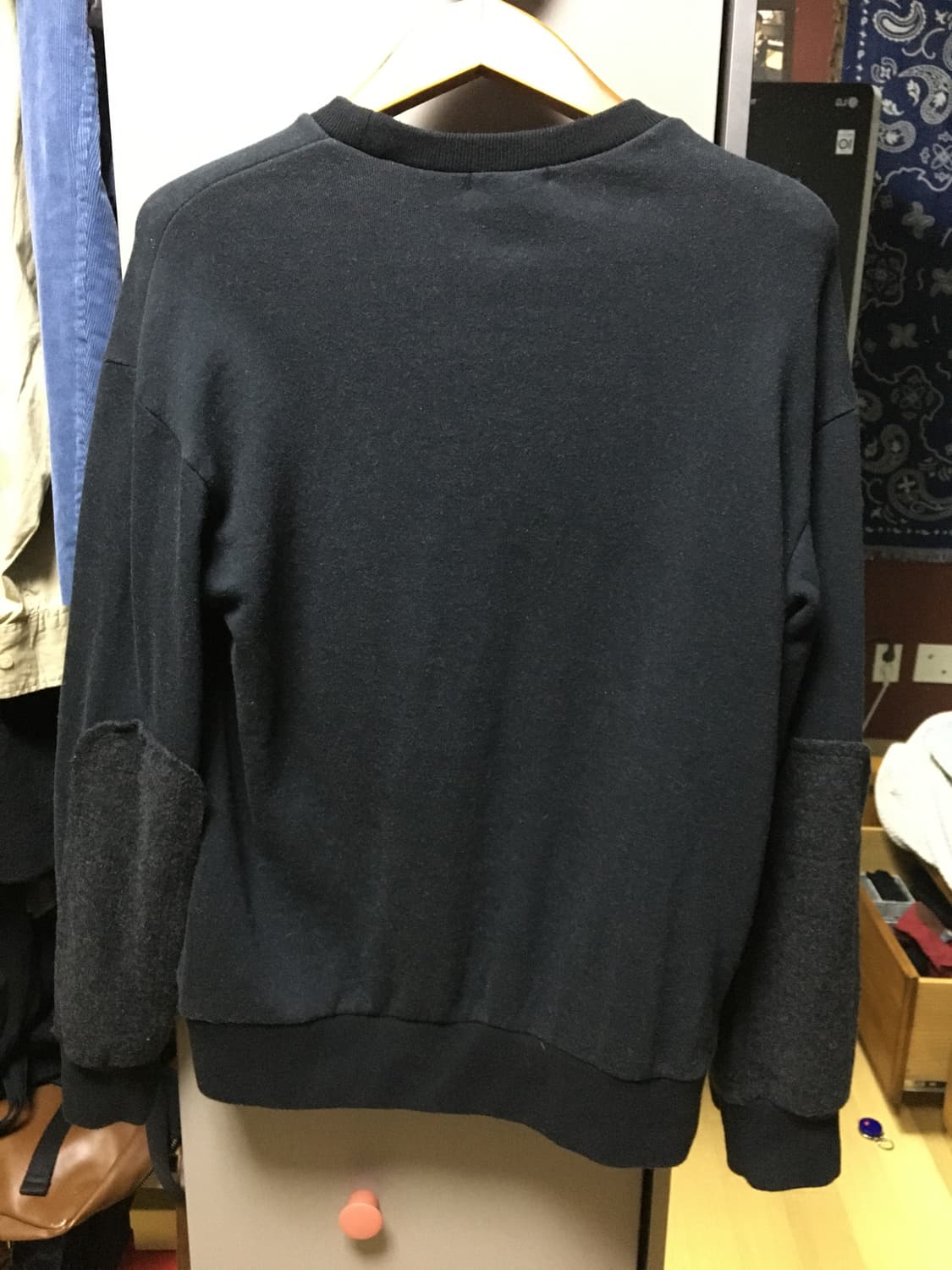 꼼데가르송 옴므 울 패치워크 크루넥 스웨터 상품이미지6