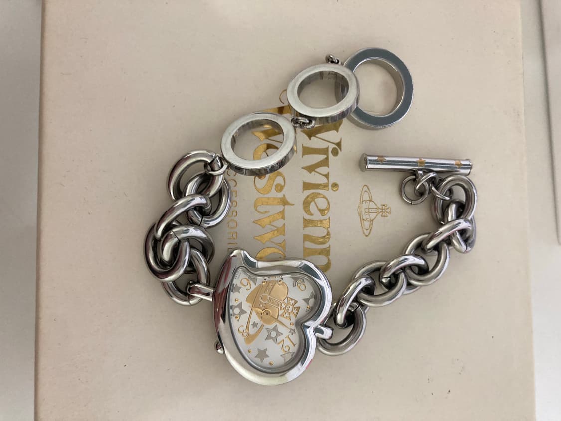 비비안웨스트우드 하트 시계 상품이미지1