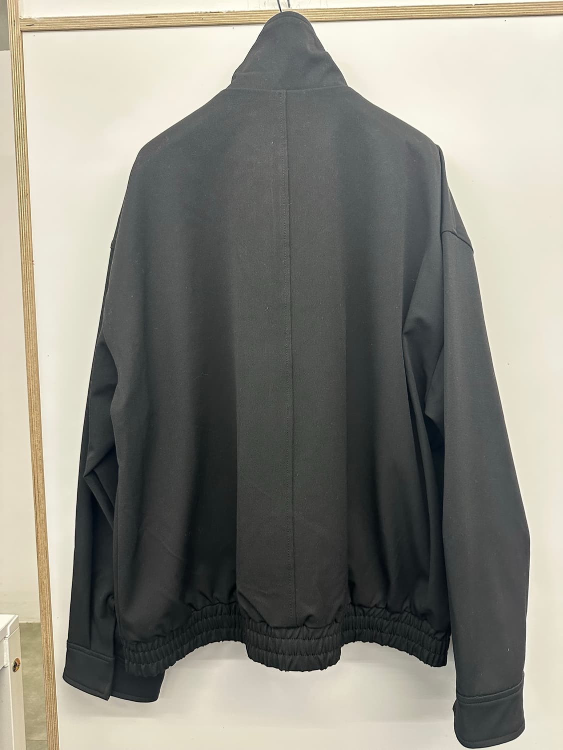 무탠다드 하이넥 미니멀 블루종(블랙) 상품이미지2