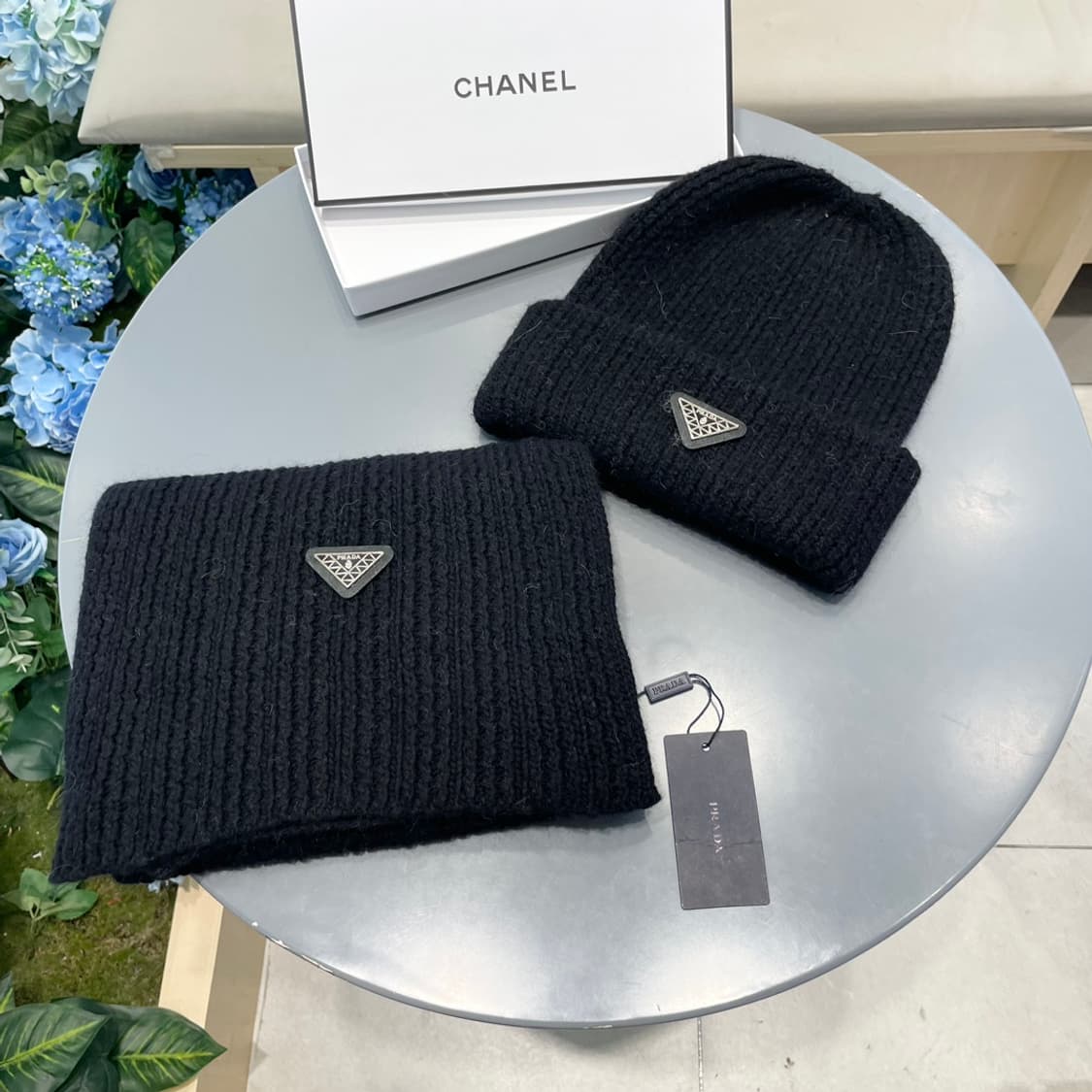 프라다 클래식 세트 [모자 & 스카프] 상품이미지1