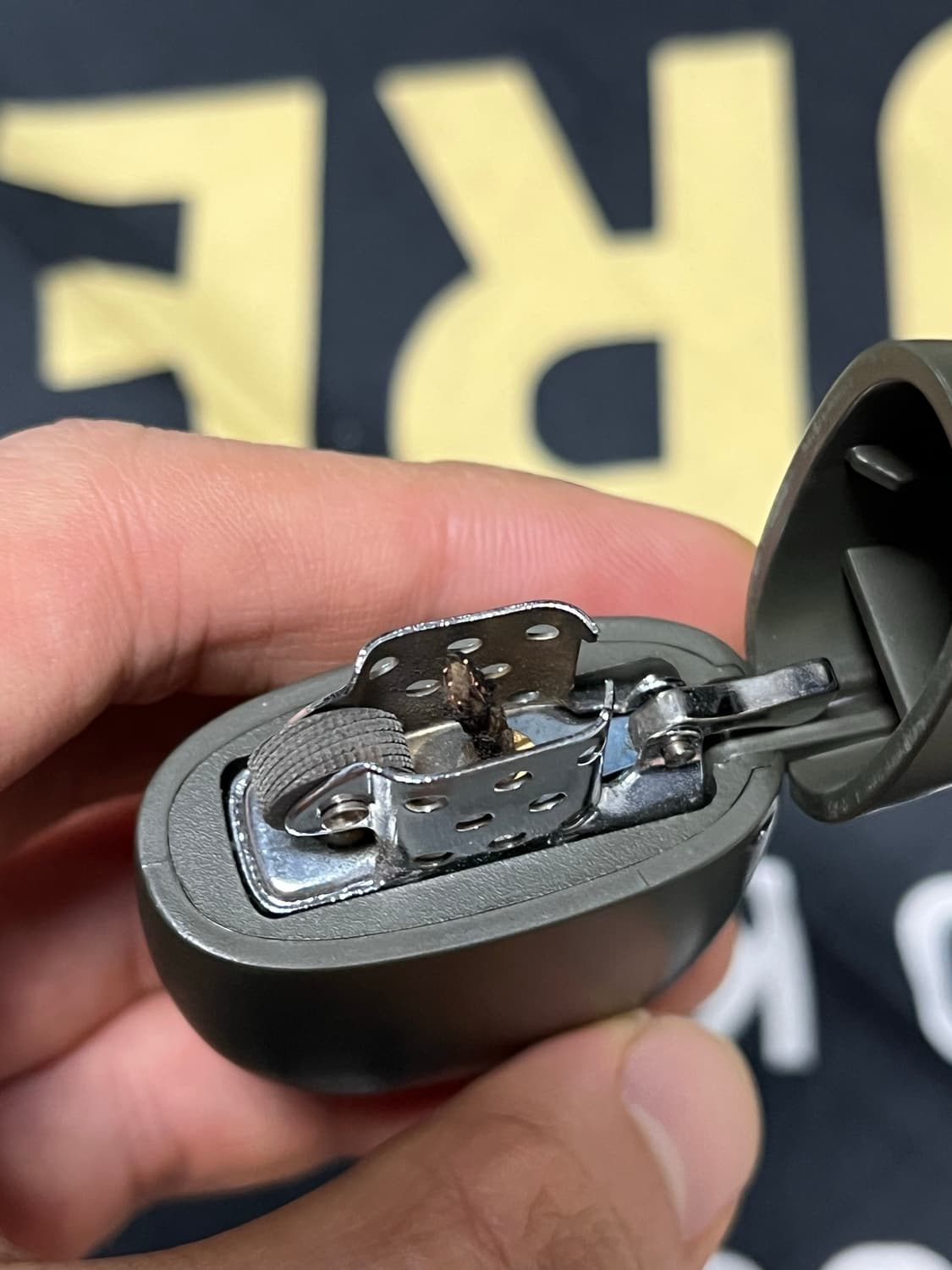 빔즈 지포라이터 카키 상품이미지3