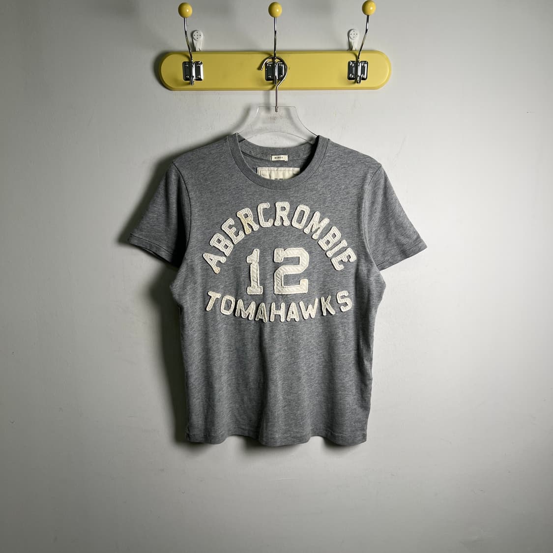 아베크롬비 그레이 머슬핏 반팔 티셔츠 M 상품이미지1