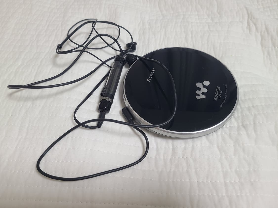 소니 CD 워크맨 D-NE830LS 상품이미지1