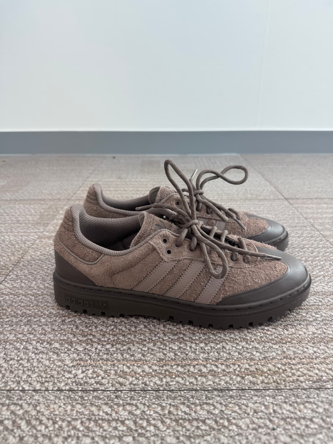 아디다스 오리지널 삼바 윈터 어스 브라운 상품이미지3