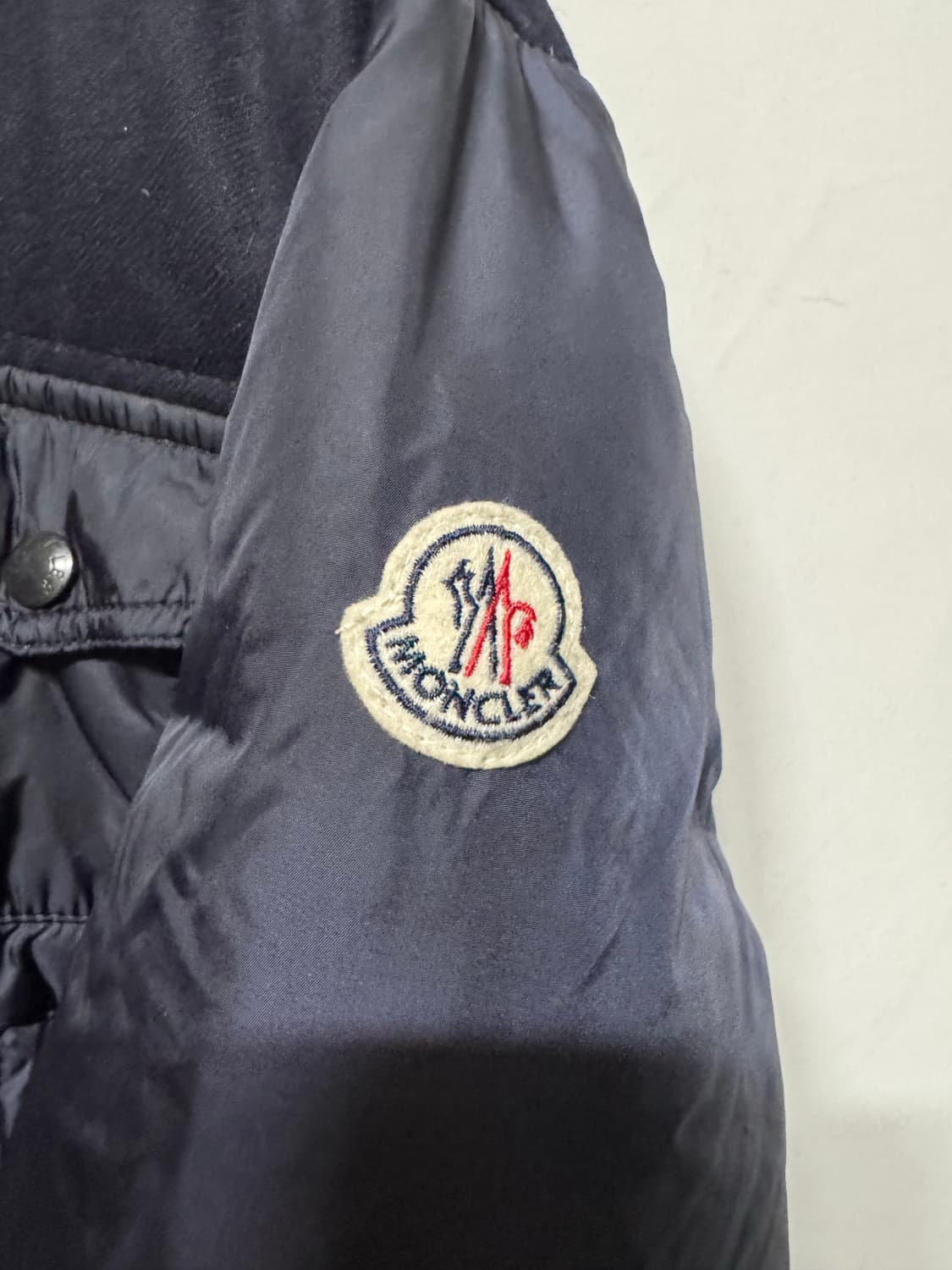 2 몽클레어 버질 떡볶이 단추 패딩 상품이미지6