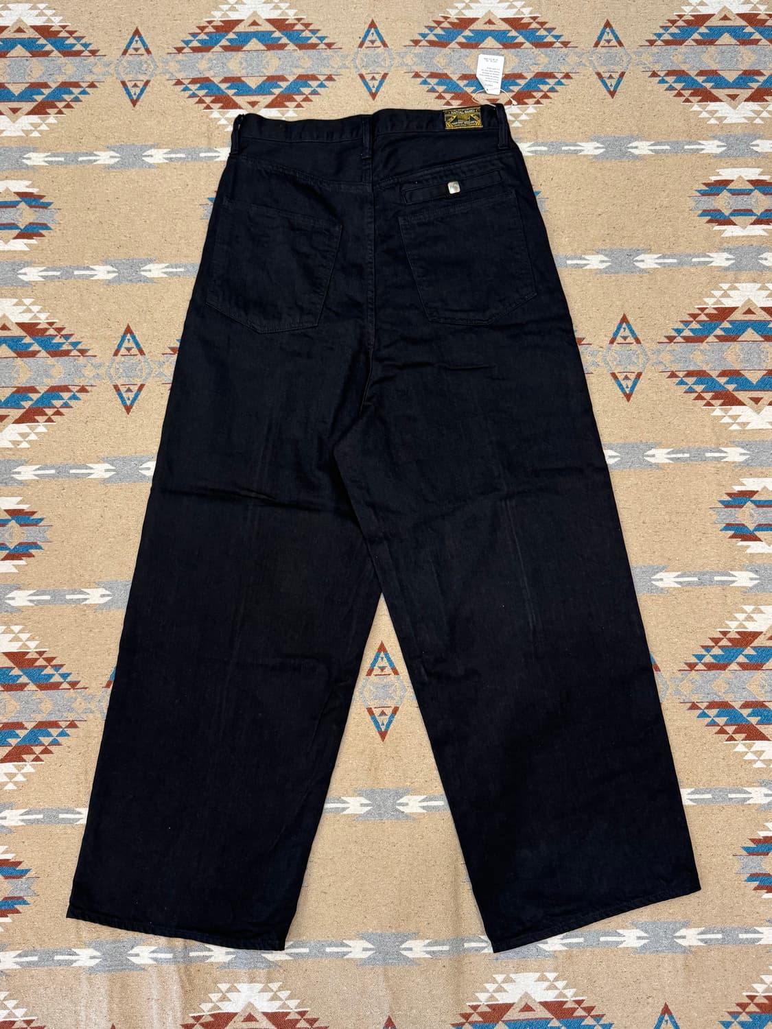 [2][M] 캐피탈 12온즈 애로우 패턴 자카드 데님 포트 배기 팬츠  상품이미지4