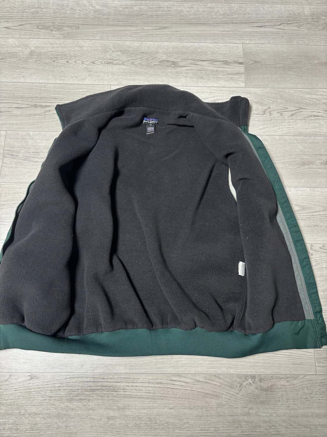 [M] 파타고니아 쉘드 신칠라 베스트 헌터그린 상품이미지5