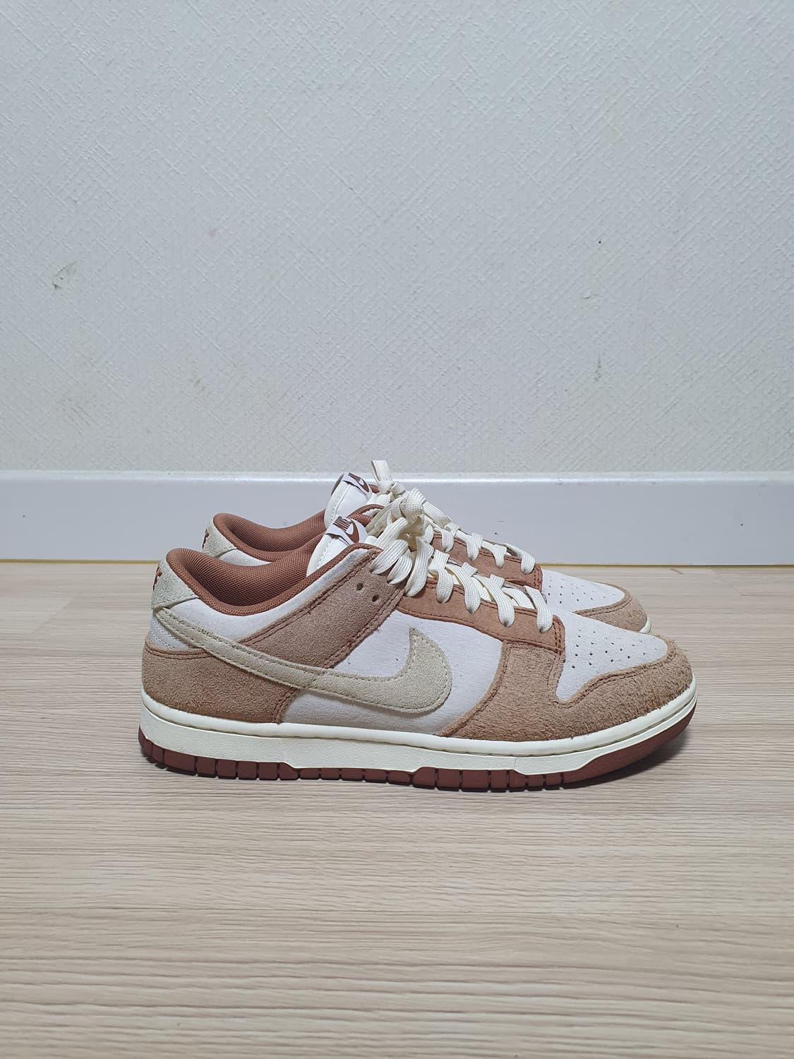 나이키 덩크로우 미디움 커리 265 상품이미지1