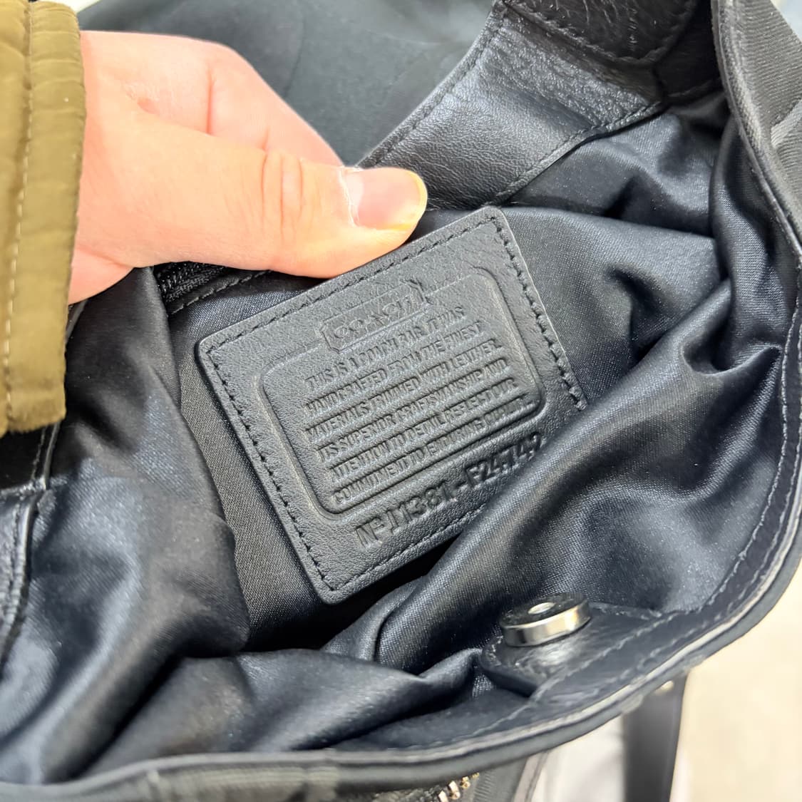 코치 블랙 숄더백 호보백 가방 상품이미지8