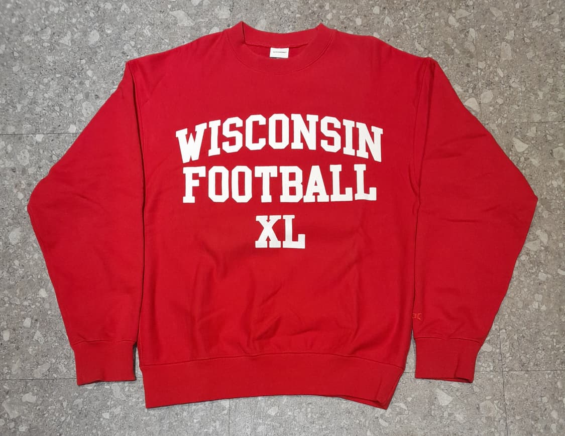 💥아웃스탠딩 위스콘신 풋볼 스웻셔츠 (S) 상품이미지1