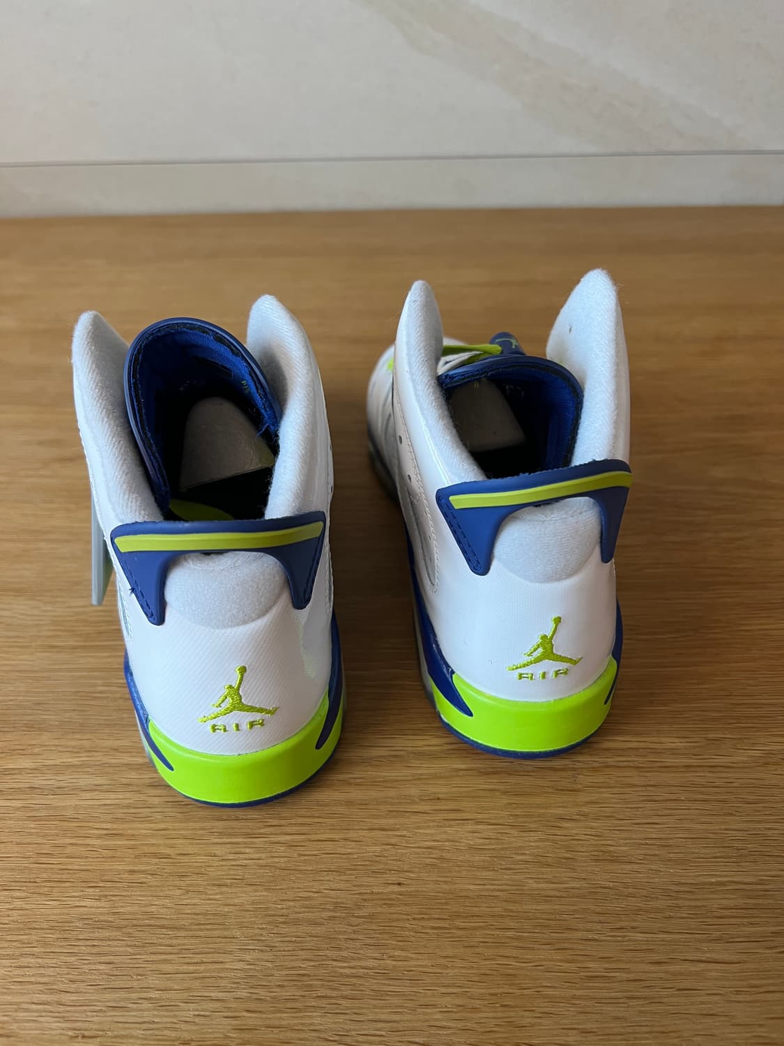 [250mm] [새제품] 컬러가 너무 예쁜! 에어 조던 6 레트로 (시호 상품이미지5