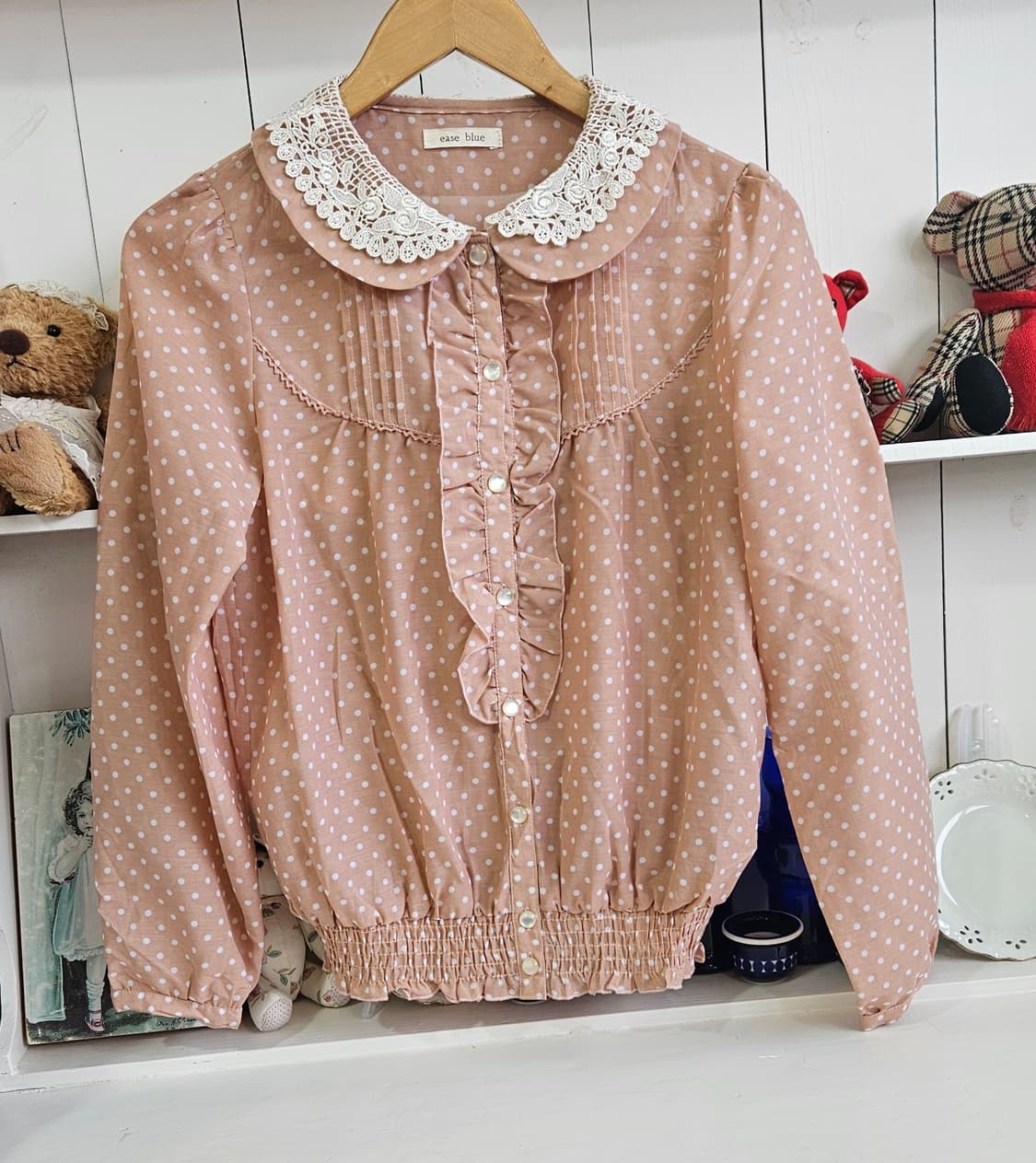 도트 레이스카라 프릴 블라우스 상품이미지1