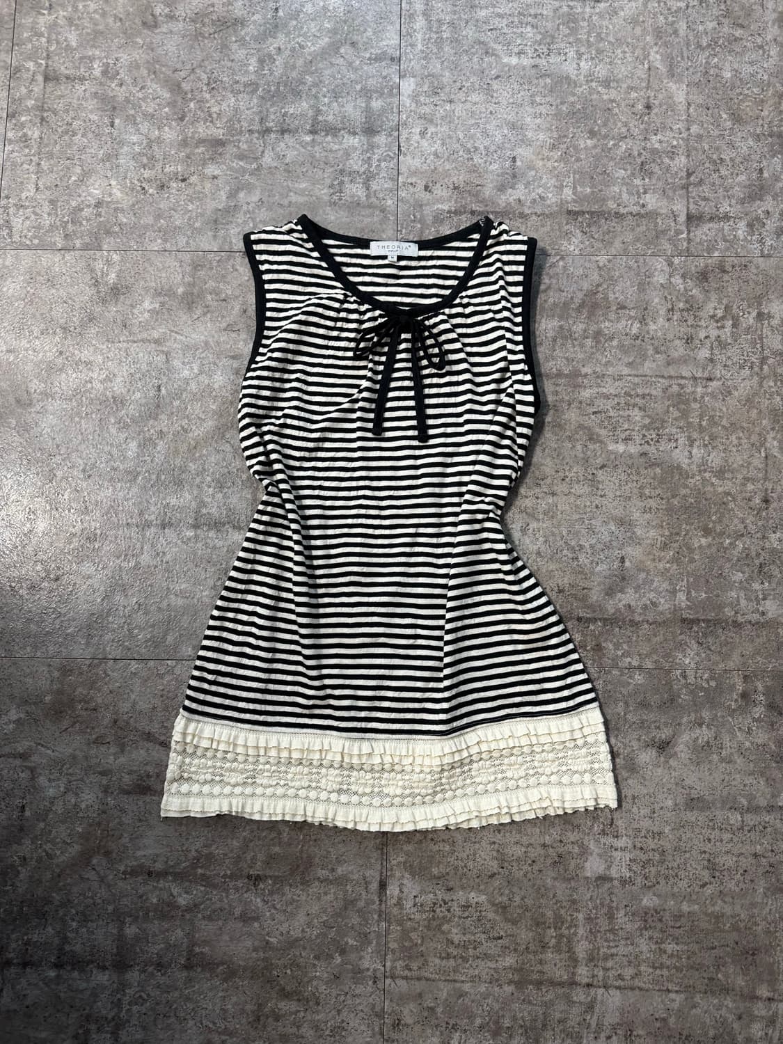 버튼 넥 폼폼 원피스 리본 프릴 슬리브리스 2pcs SET 상품이미지9