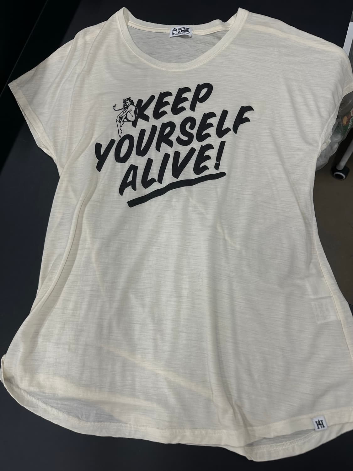 히스테릭 글래머 원숄더 아이보리 KEEP YOURSELF ALIVE! 반 상품이미지4
