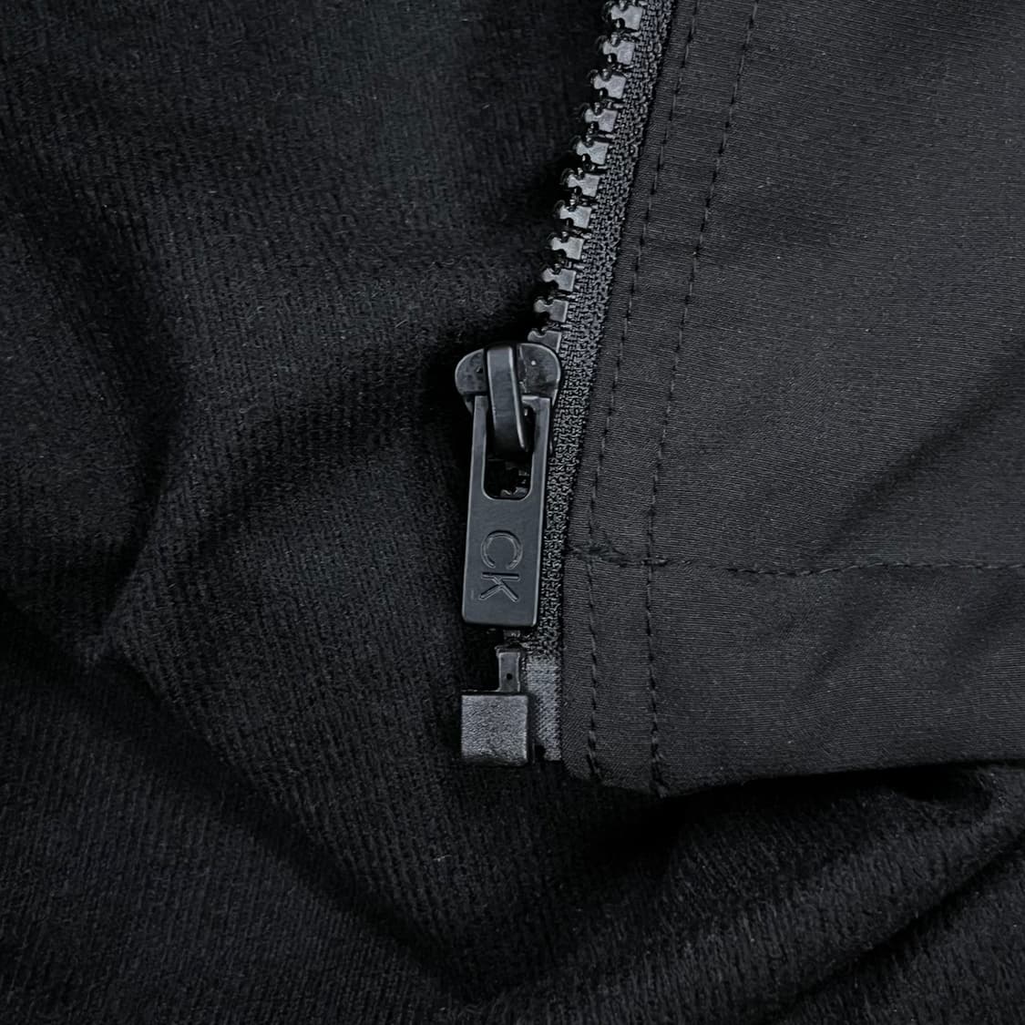 [정품/XL] 캘빈클라인 퍼포먼스 블랙 바람막이 상품이미지9