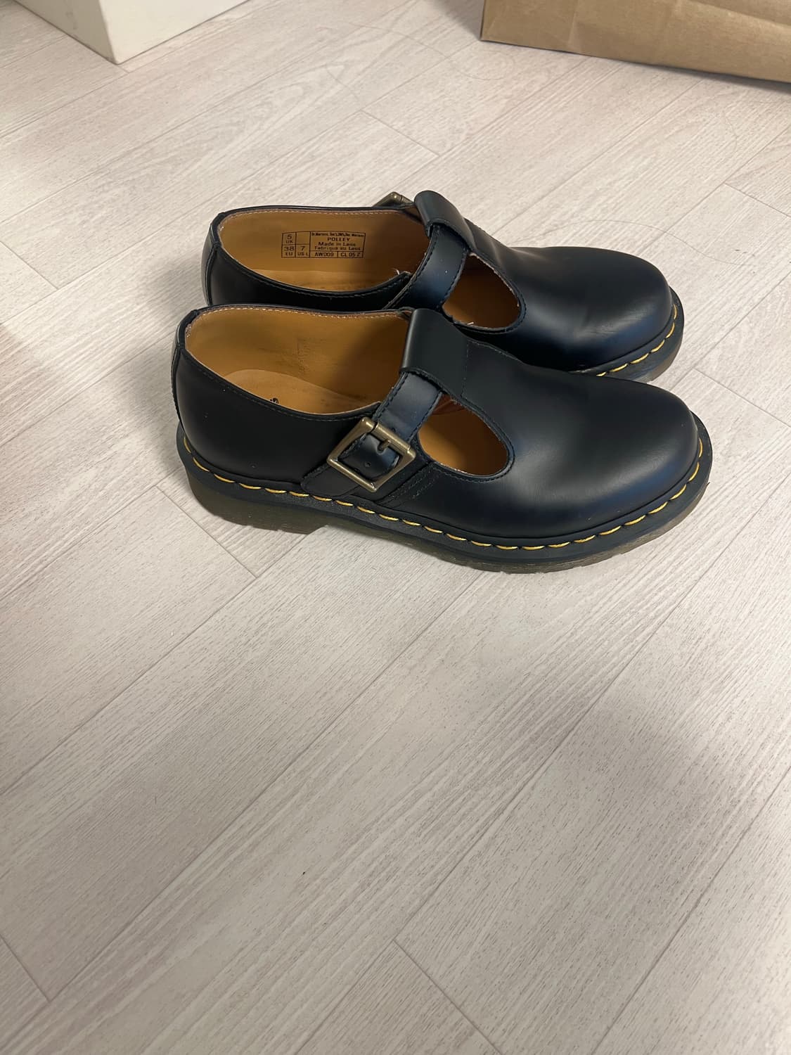 닥터마틴 폴리 메리제인 240 상품이미지2