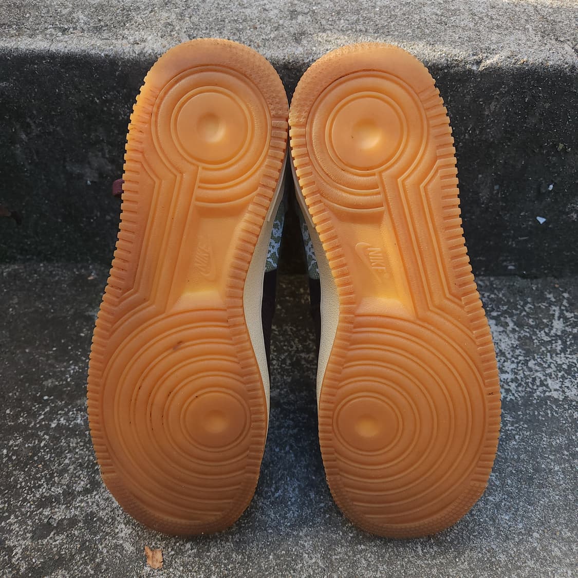 [270] 나이키 x 트래비스 스캇 에어포스 1 로우 캑터스 잭 상품이미지8