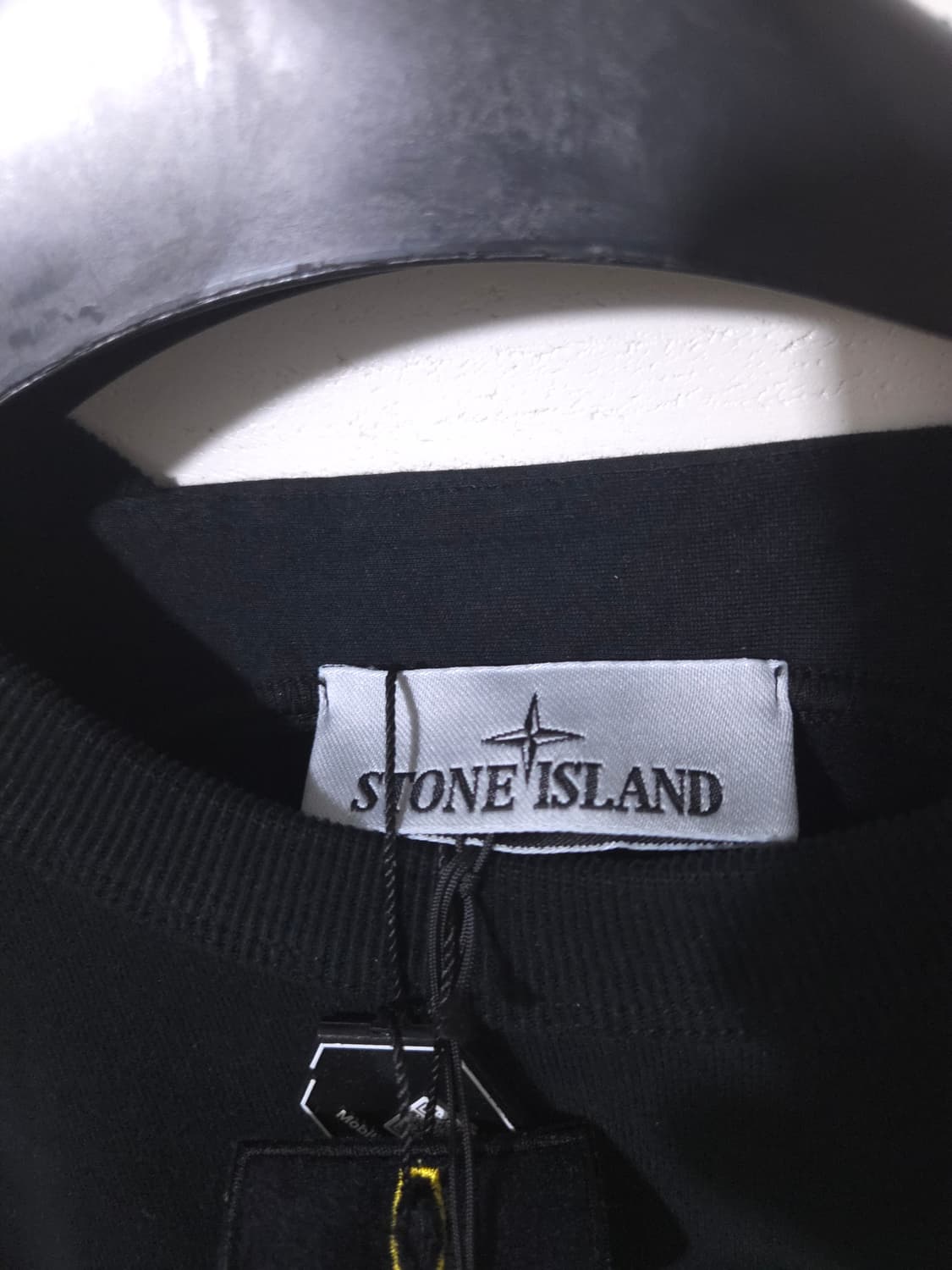 [새상품] 스톤아일랜드 맨투맨 M Size 상품이미지2