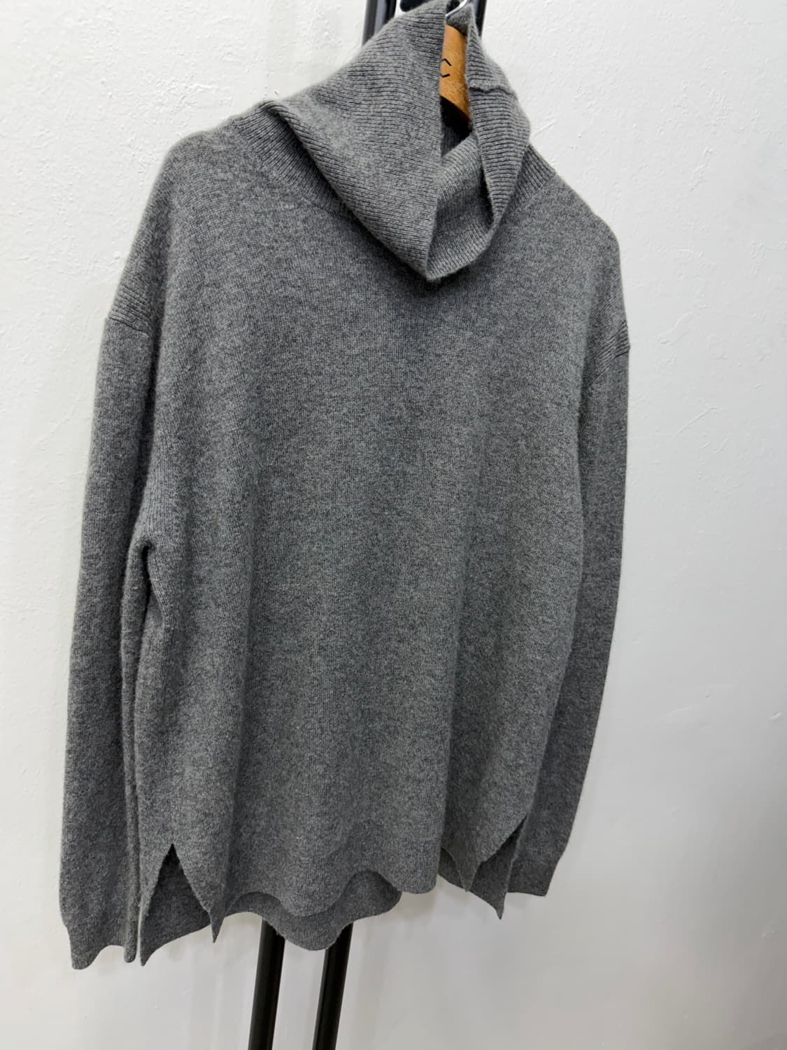 정품) 아떼바네사브루노 터틀넥 캐시미어100 니트 스웨터 S 상품이미지2