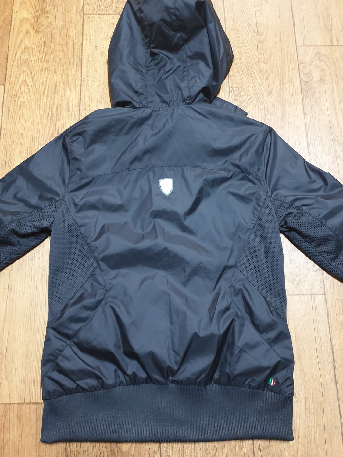 1080 푸마 스포츠 바람막이 점퍼 90 사이즈입니다 상품이미지5