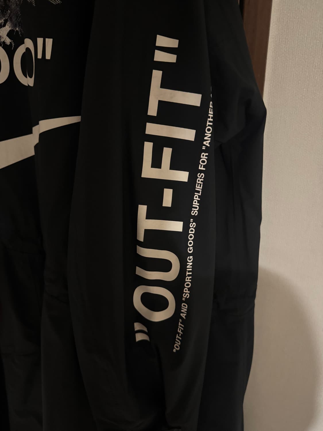 오프화이트 x 나이키랩 풋볼 롱자켓 상품이미지4