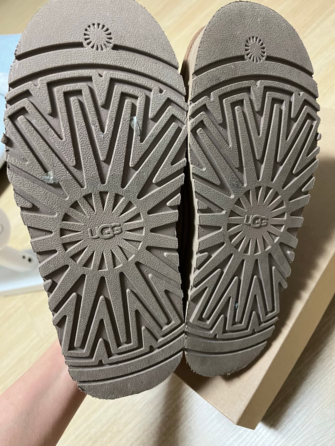 Ugg tazz 어그 타즈 240 상품이미지4