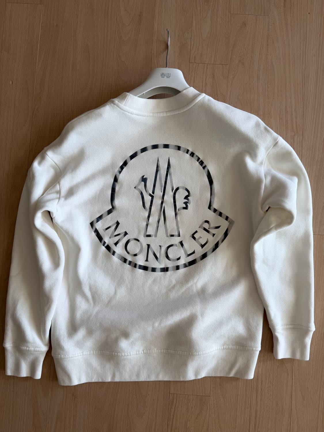 몽클레르 로고 스웨트셔츠 화이트 22FW 상품이미지6