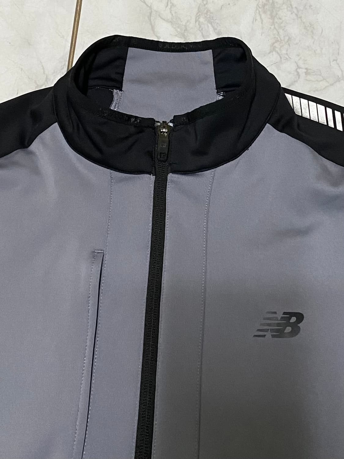 뉴발란스 져지 집업 사이즈 95 상품이미지2