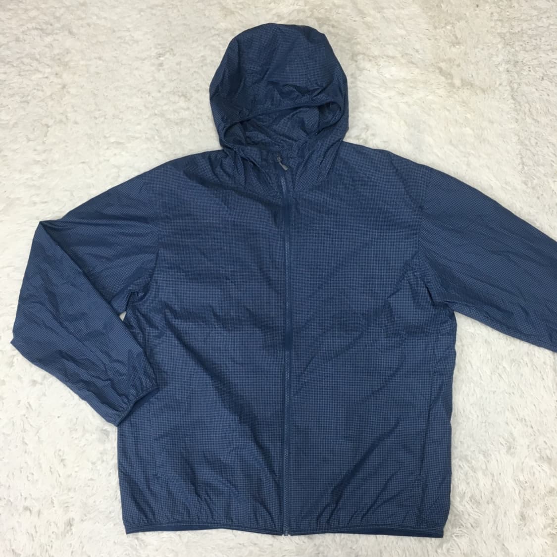 유니클로 경량 바람막이 DD10 상품이미지1