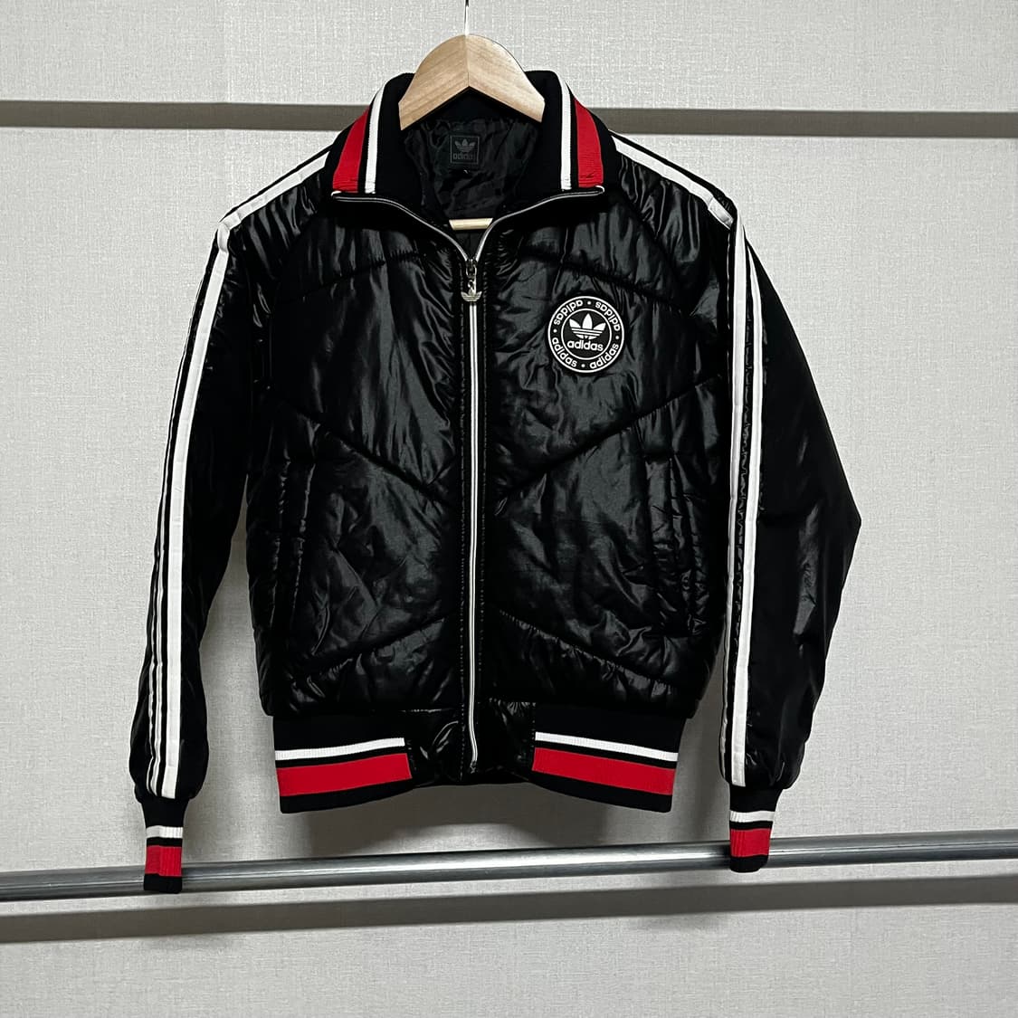 아디다스 올드스쿨 블랙 삼선 패딩 S 상품이미지1