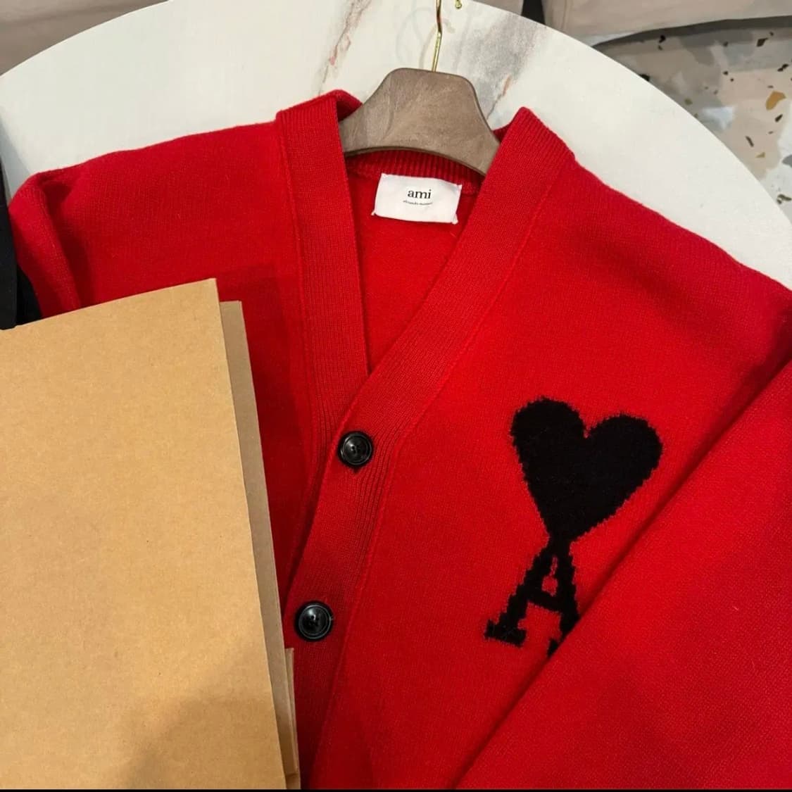 [정품] 아미 빅하트 인타르시아 가디건 레드 블랙하트 상품이미지2