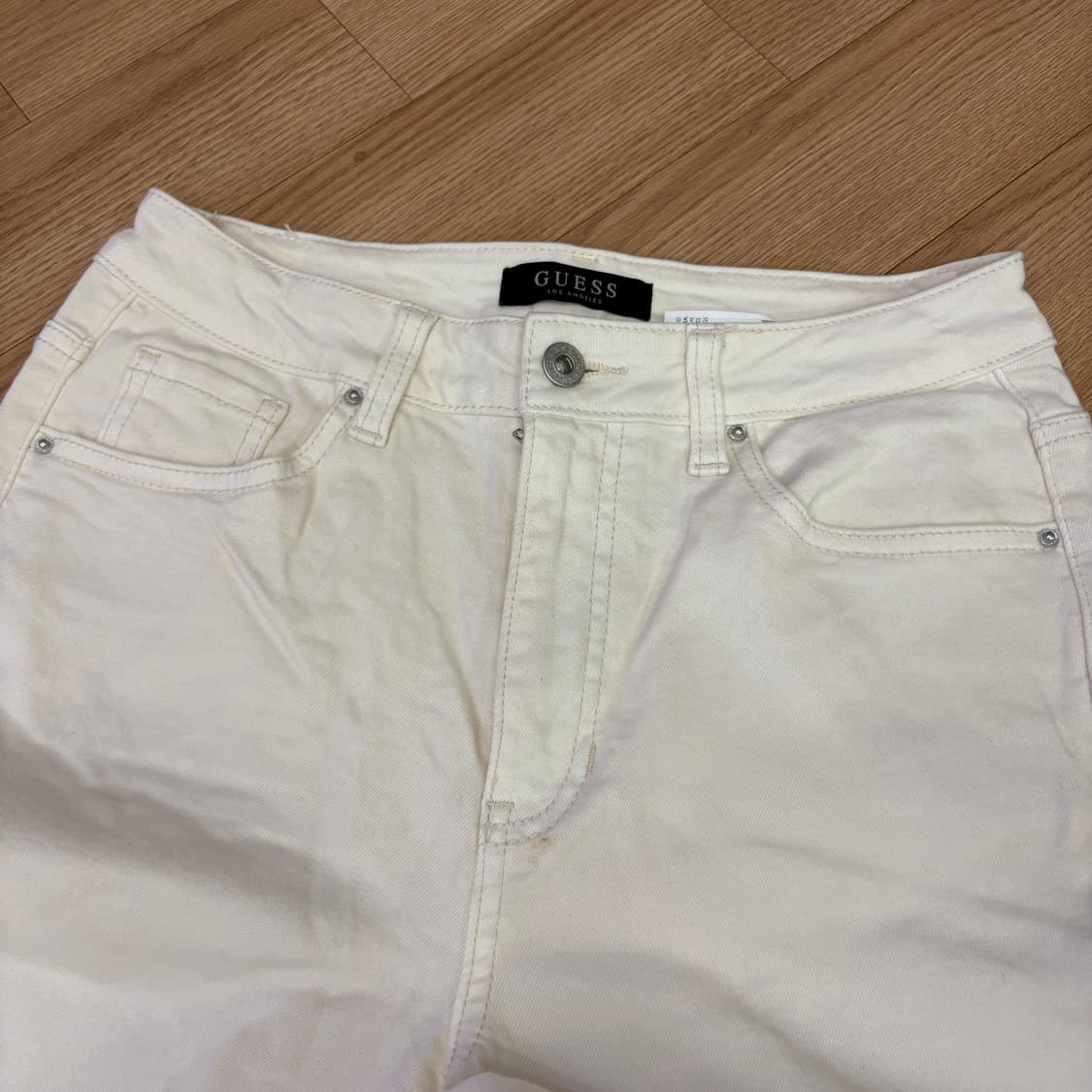 GUESS 게스 화이트 데님 팬츠 27 상품이미지4