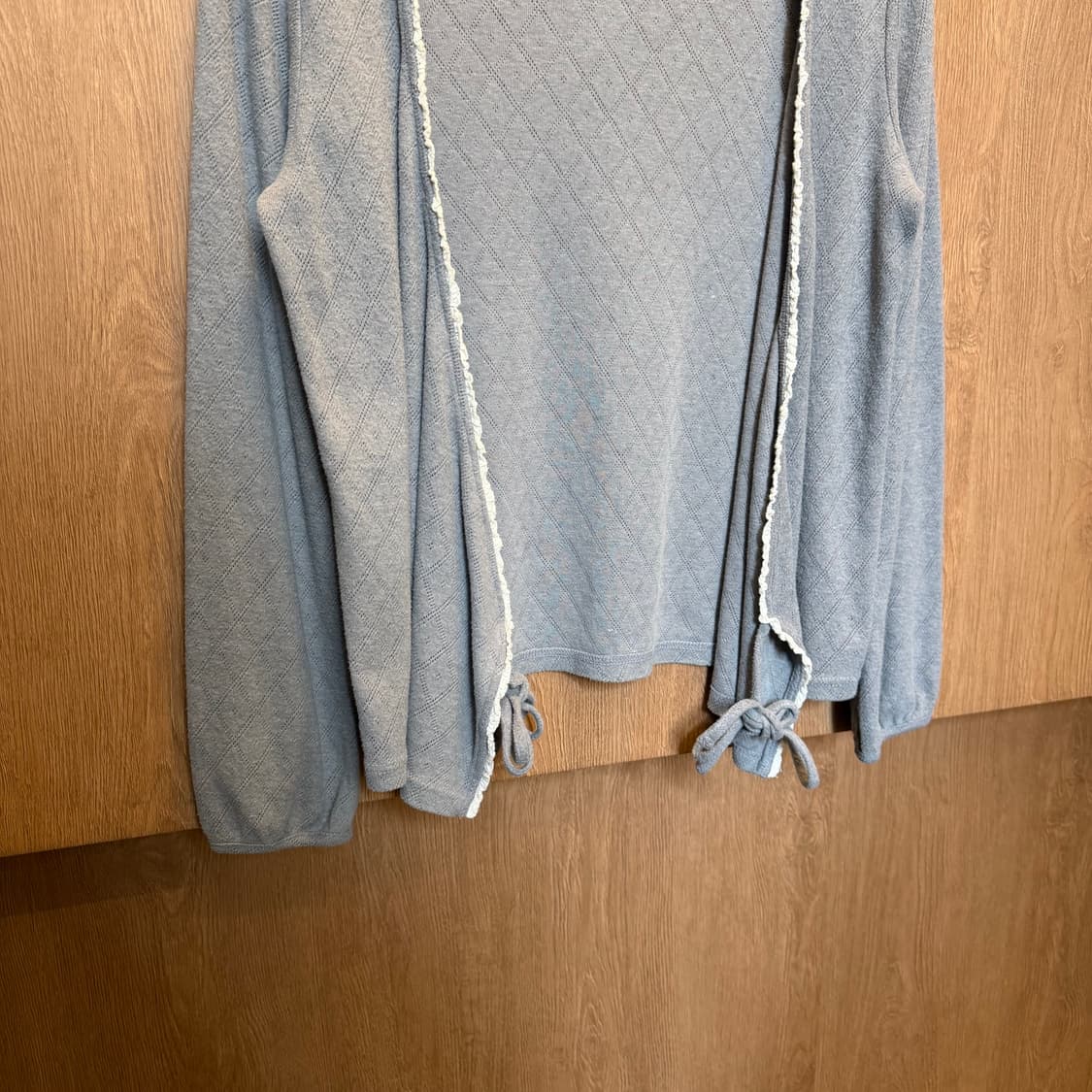 빔즈 보이 긴팔 니트 가디건 밑단 스트링 타이 디테일 라이트 블루 상품이미지7