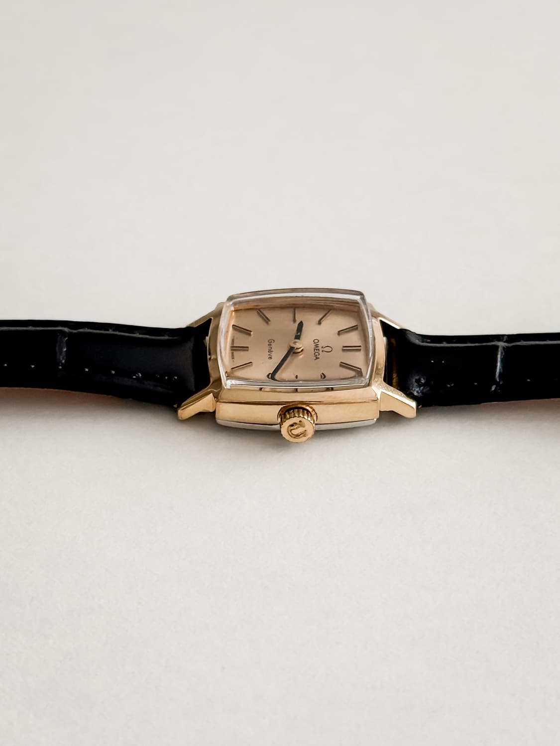 오메가 제네브 스퀘어 골드 수동 시계 상품이미지9