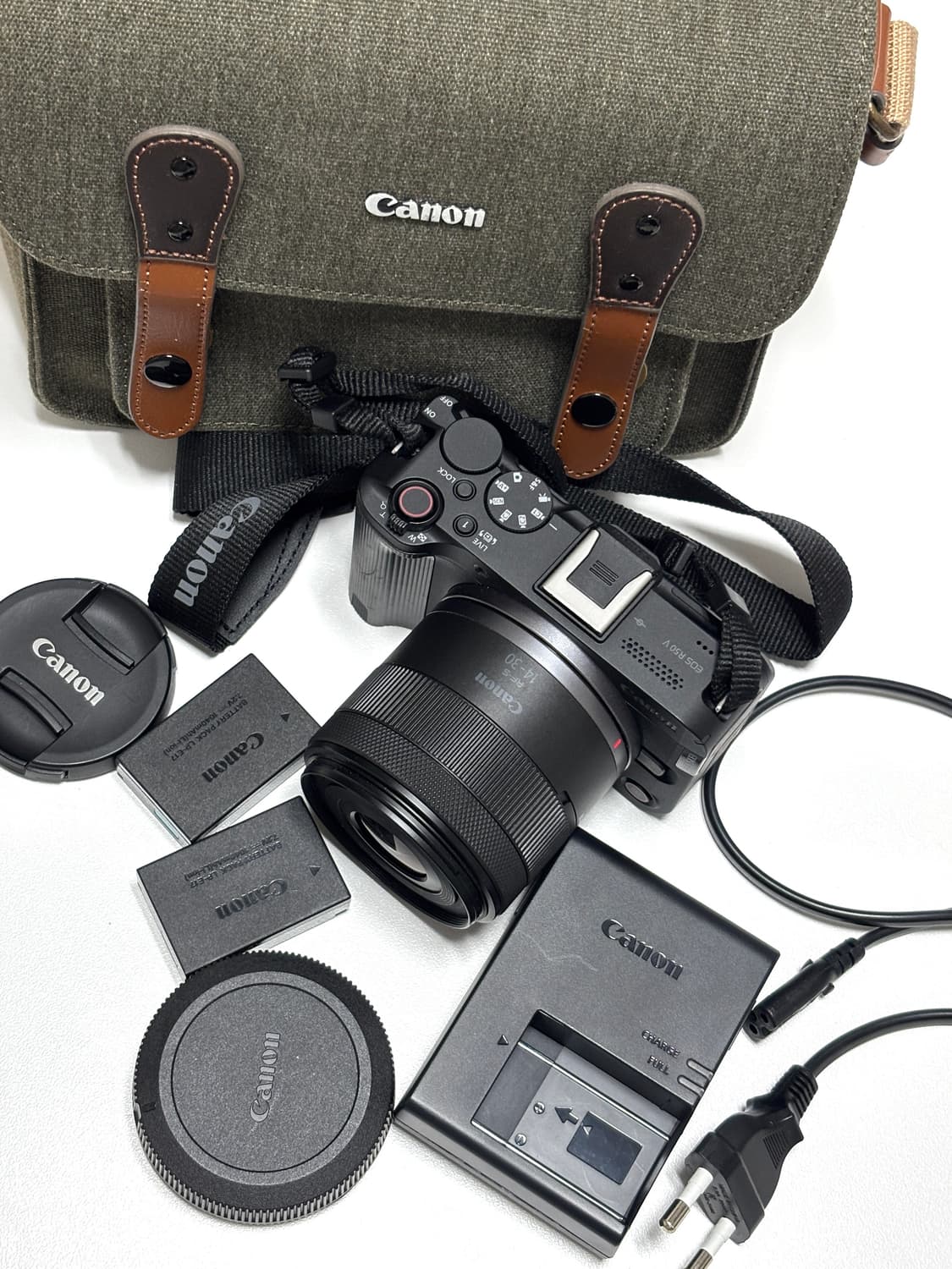 캐논 R50V 14-30mm 번들킷 + 추가 배터리 + 가방 일괄 상품이미지1