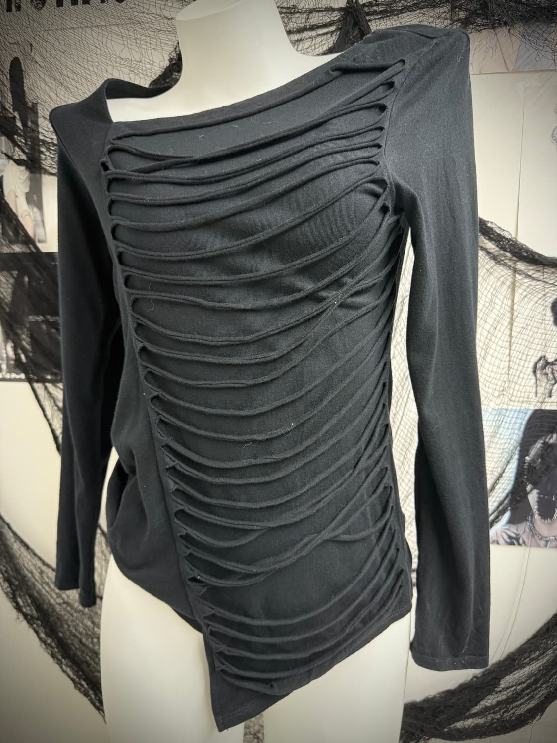 Shirring damaged detail longsleeve 상품이미지2