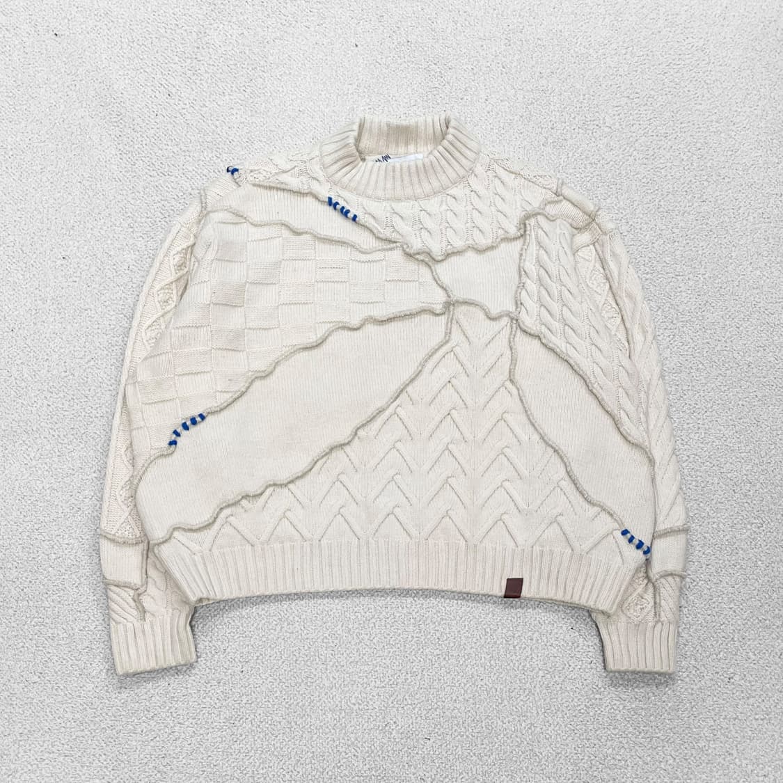 아더에러 x 자라 패치워크 오버사이즈 니트 크림 상품이미지1