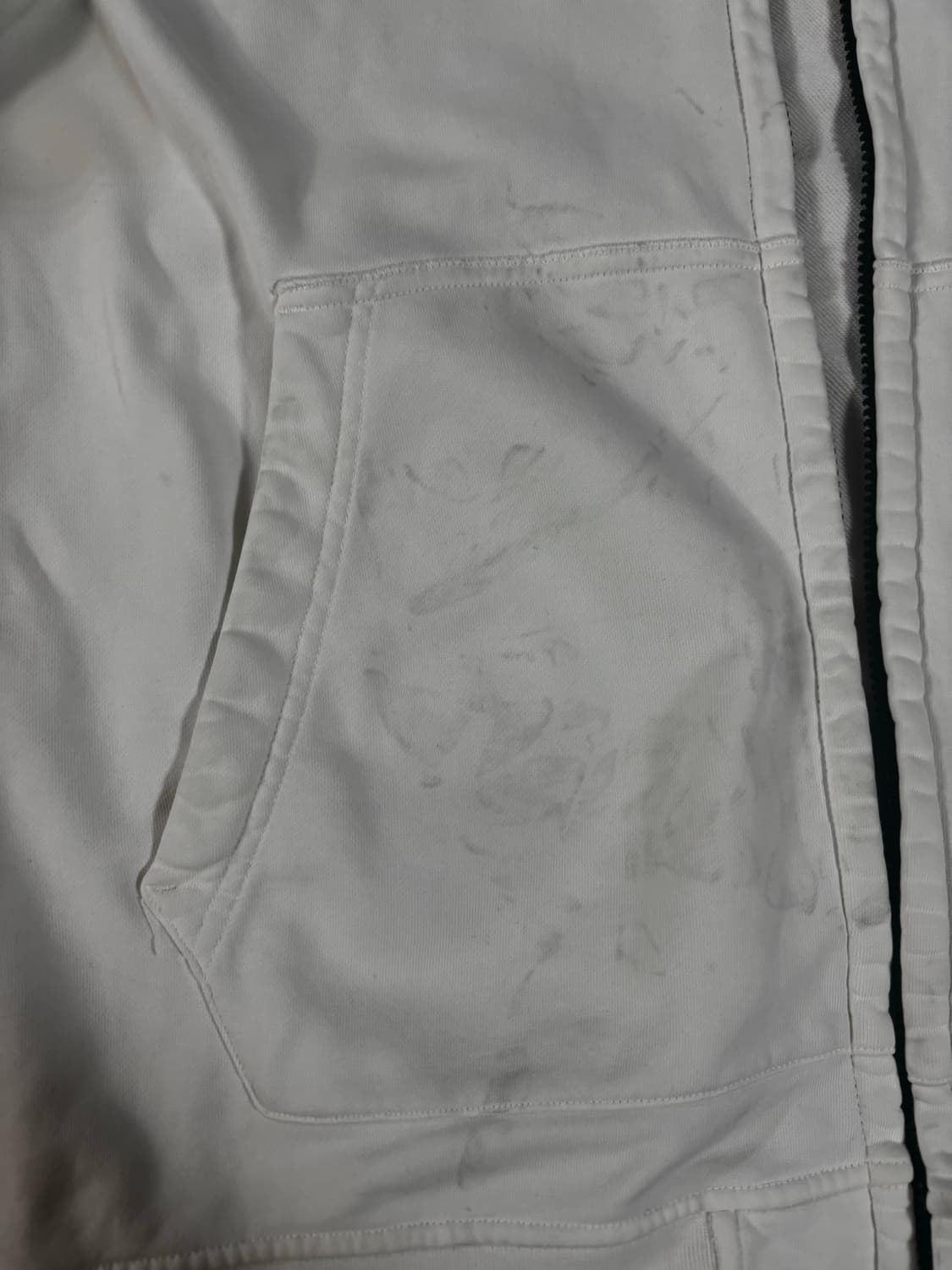 스톤아일랜드 집업 상품이미지4