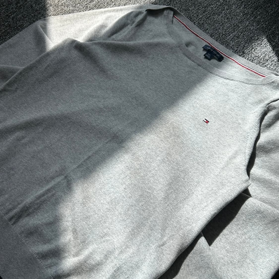 타미힐피거 오프숄더 그레이 니트 상품이미지2